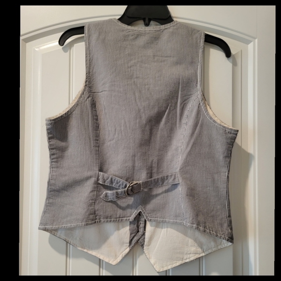 H&M gray& white stripe cotton vest - Picture 5 of 10